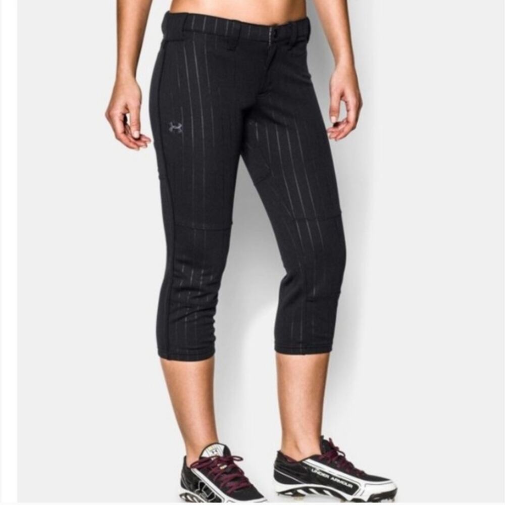 Under Armour Black Pinstripe Softball  Cropped Pants Sz. L #2006